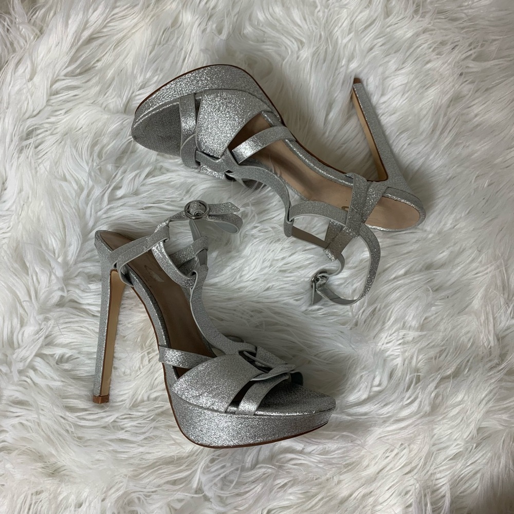 SPARKLY! Comfortable Silver Glitter Platform Heels